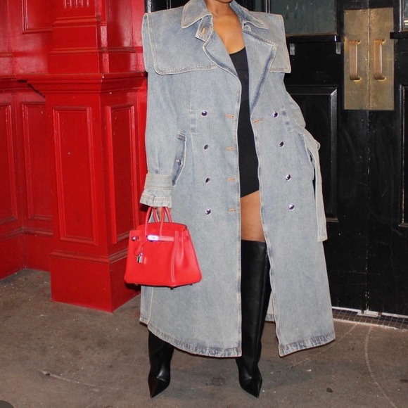 NWT Denim Trench Coat - Stylish, elegant.. dress it up or down - Size M - Picture 3 of 4